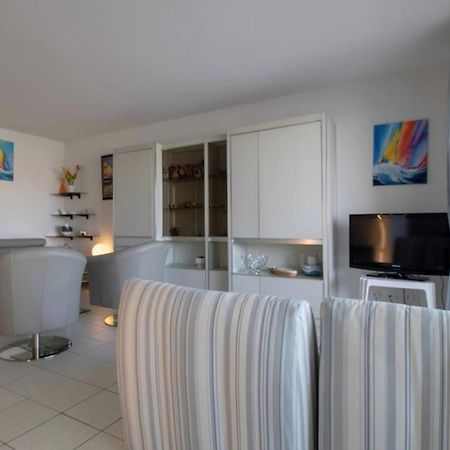 Apartment With Balcony And View On The Port Fréjus Exterior photo