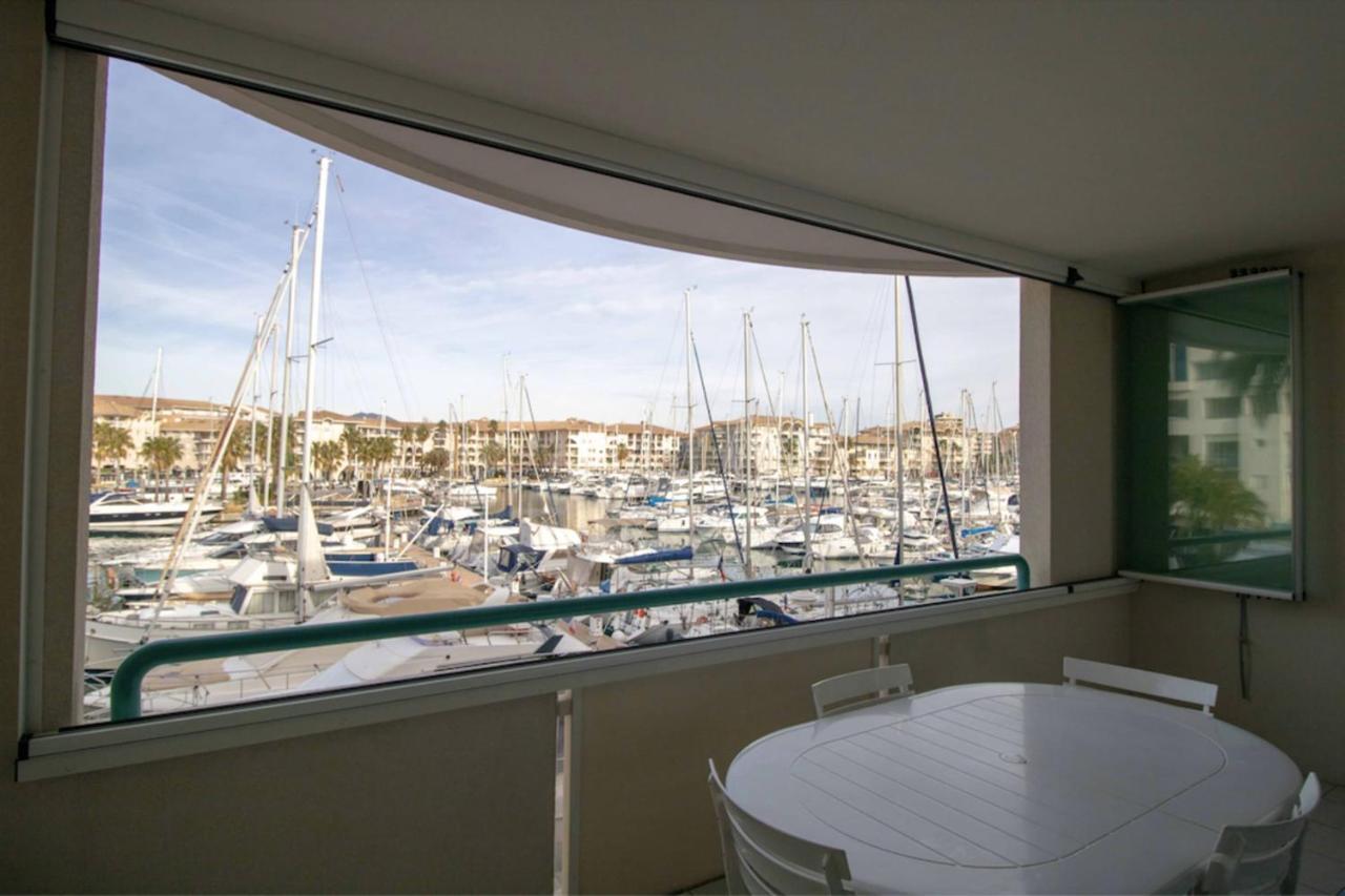 Apartment With Balcony And View On The Port Fréjus Exterior photo